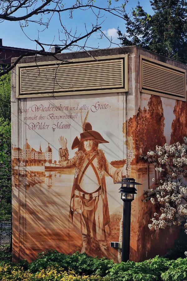 Bergwirtschaft Wilder Mann Hotel Und Restaurant ドレスデン エクステリア 写真