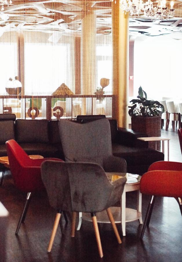 Bergwirtschaft Wilder Mann Hotel Und Restaurant ドレスデン エクステリア 写真