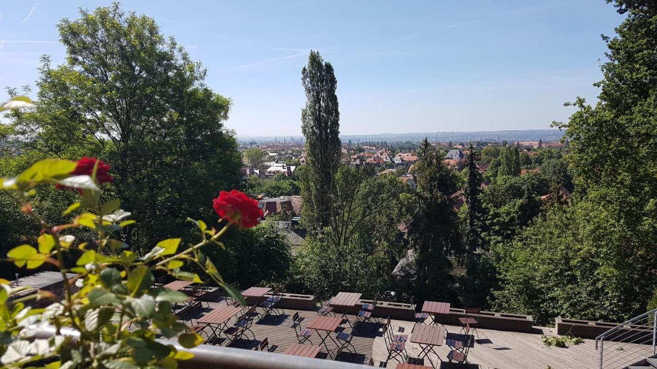 Bergwirtschaft Wilder Mann Hotel Und Restaurant ドレスデン エクステリア 写真