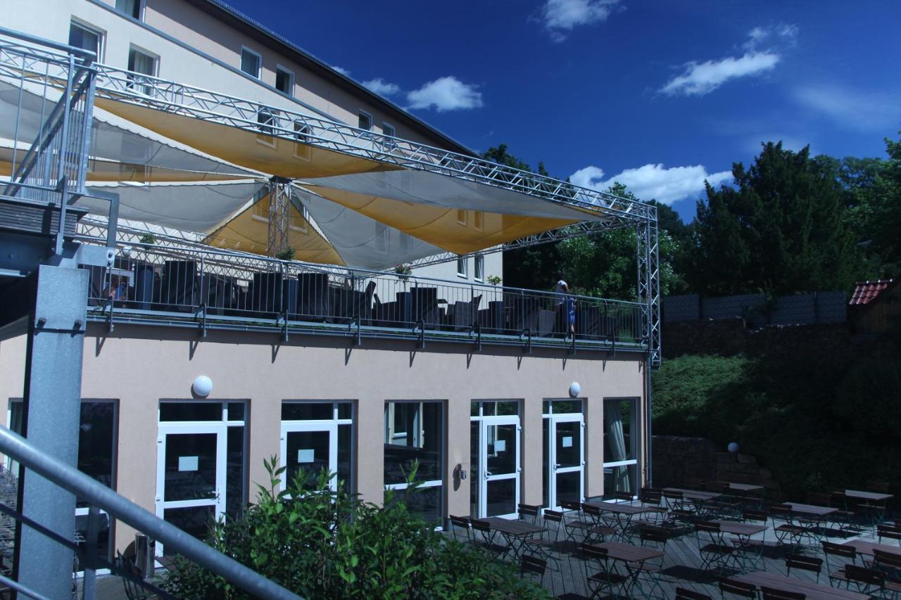 Bergwirtschaft Wilder Mann Hotel Und Restaurant ドレスデン エクステリア 写真